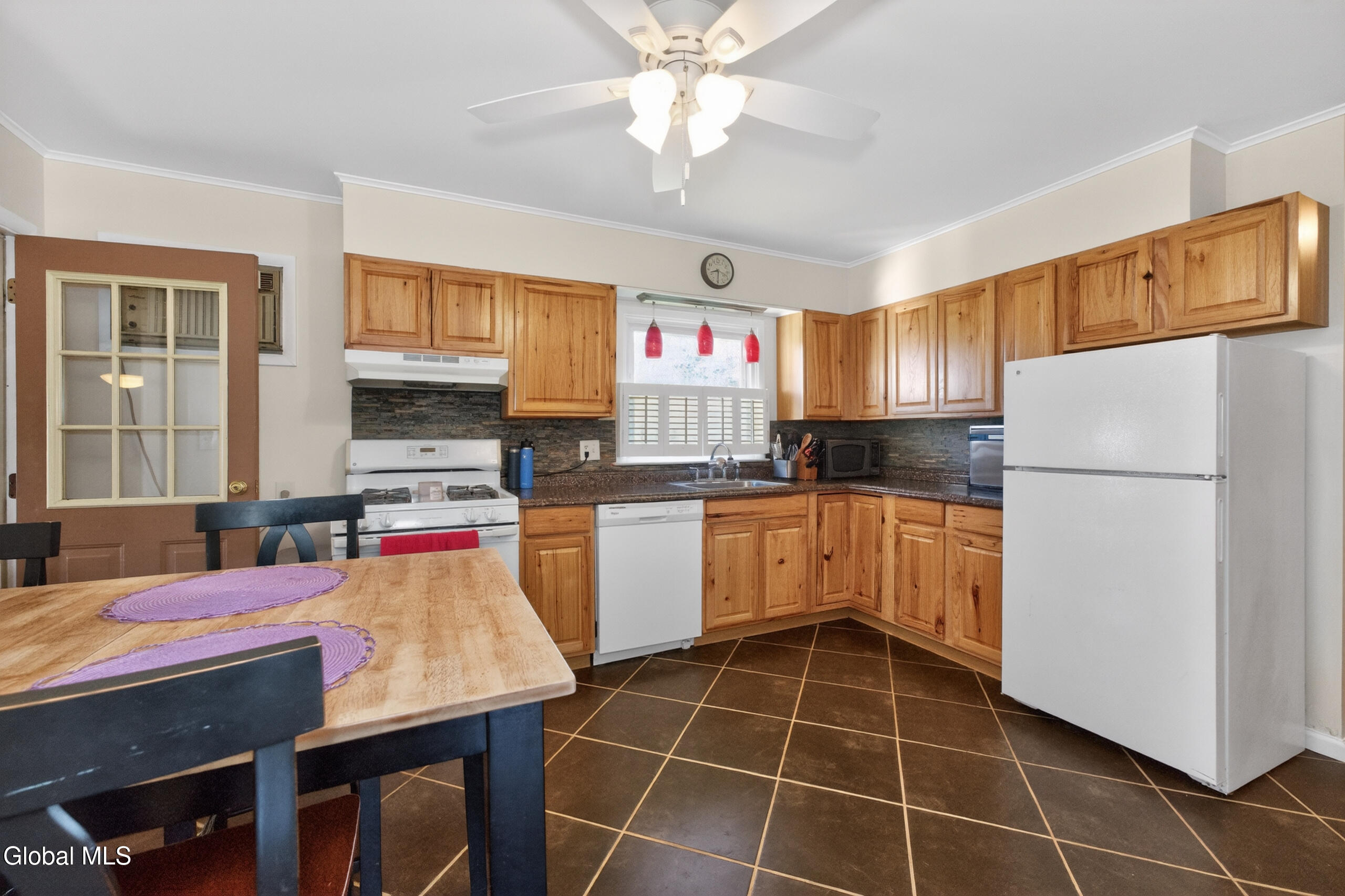 25 Woodbine Avenue Watervliet NY 12189