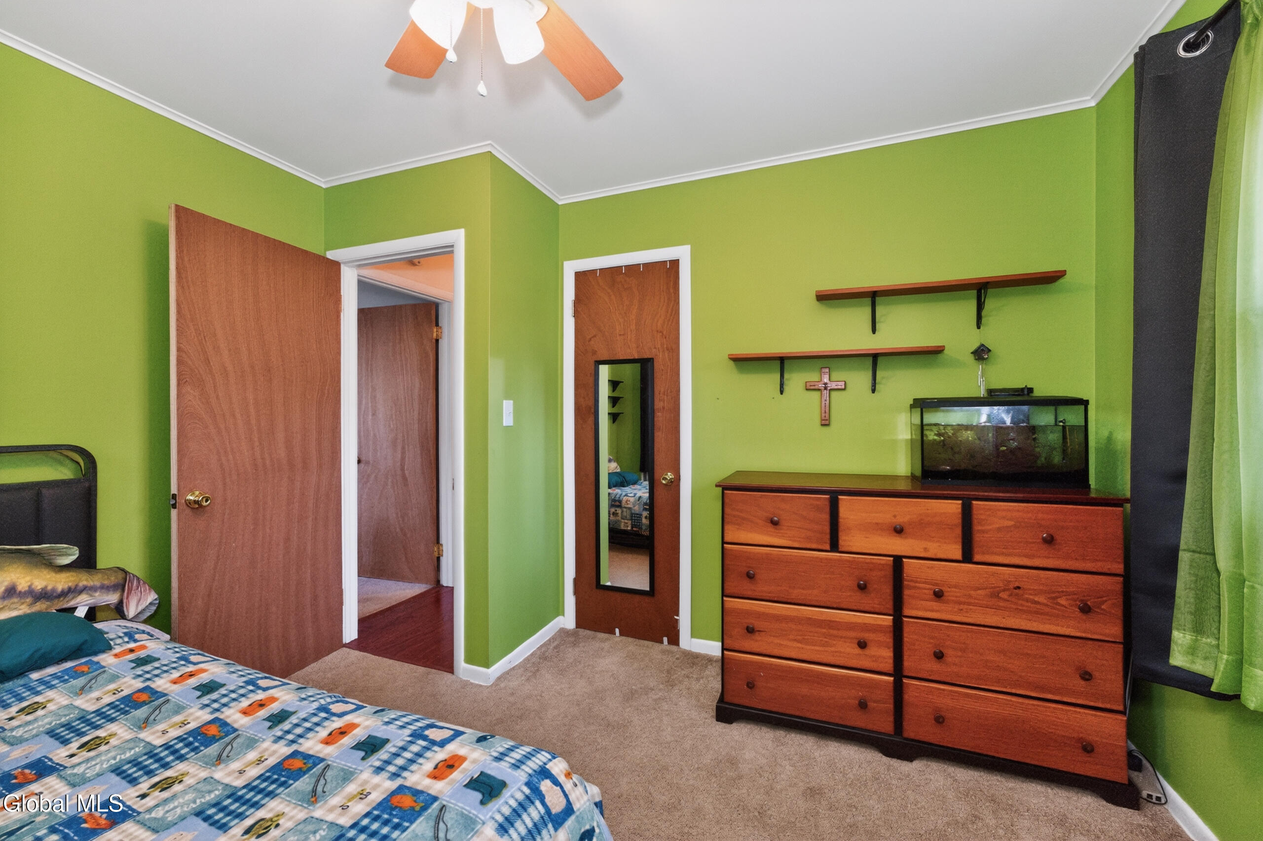 25 Woodbine Avenue Watervliet NY 12189
