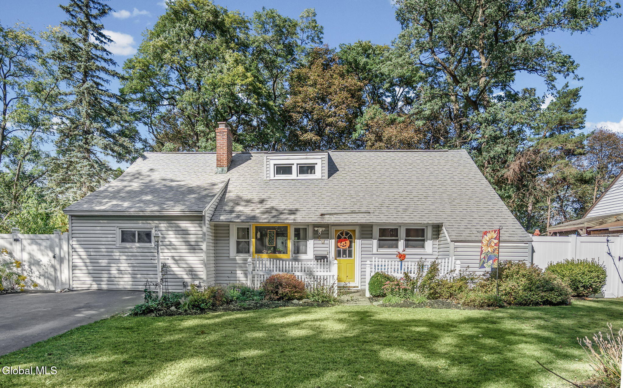 27 Southgate Road Loudonville NY 12211
