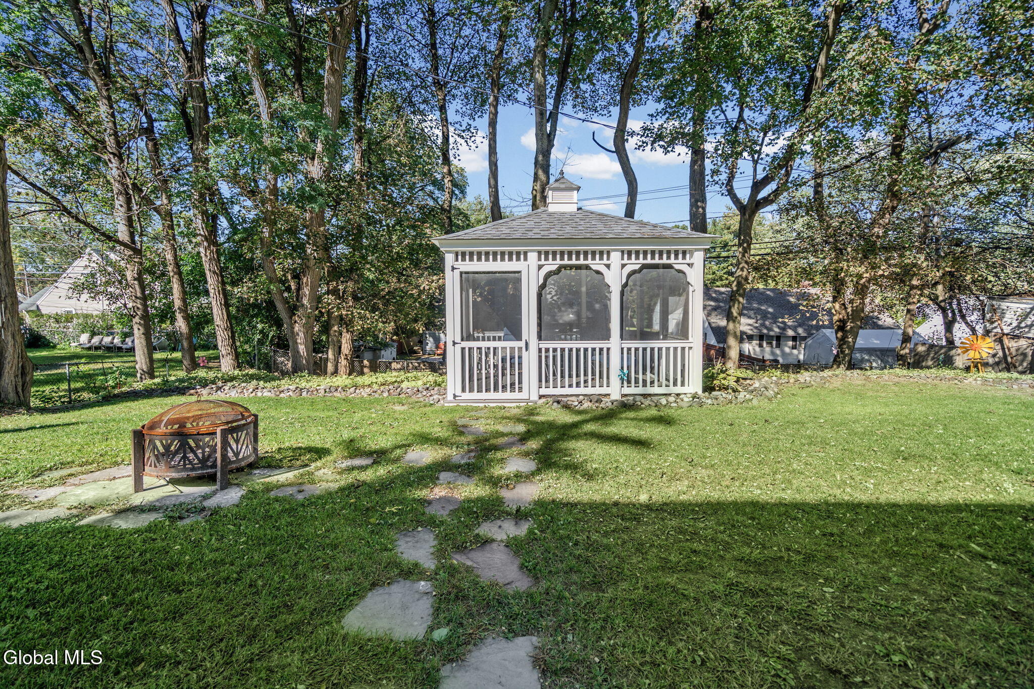 27 Southgate Road Loudonville NY 12211