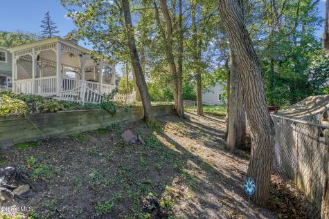 27 Southgate Road Loudonville NY 12211