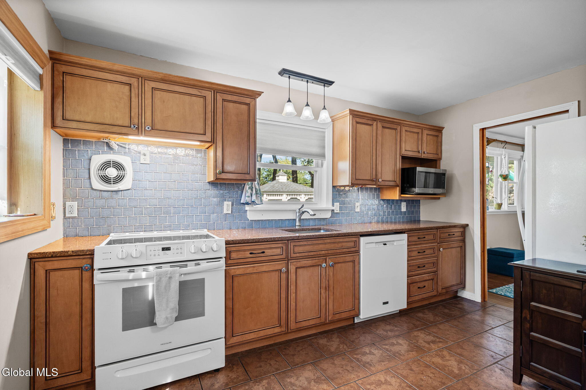 27 Southgate Road Loudonville NY 12211
