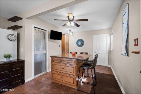 27 Southgate Road Loudonville NY 12211