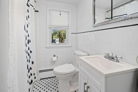 27 Southgate Road Loudonville NY 12211