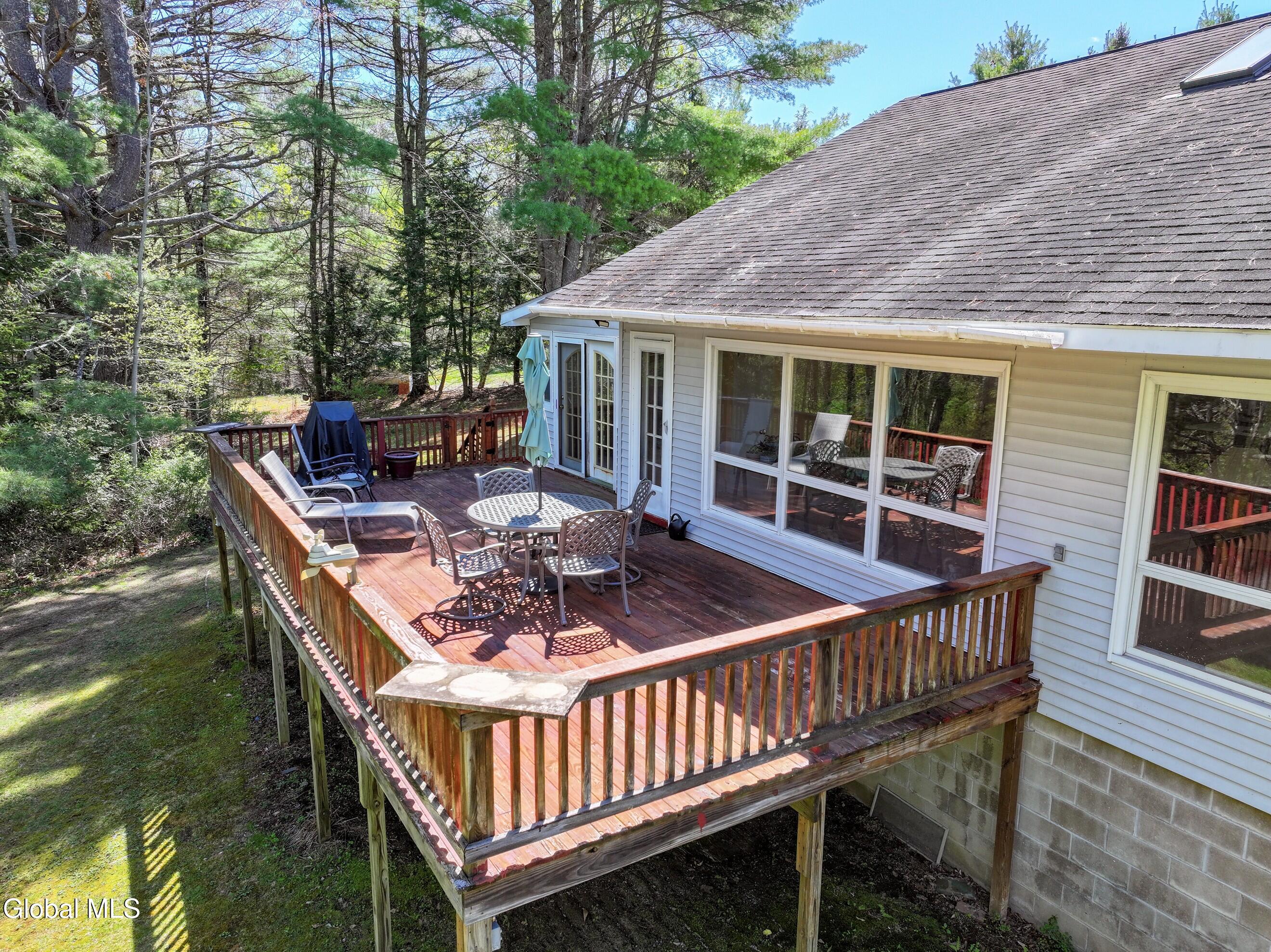 16 Paradise Drive Lake Luzerne NY 12846