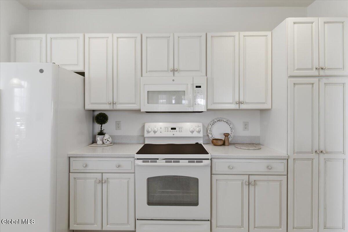 2 Camden Court Mechanicville NY 12118