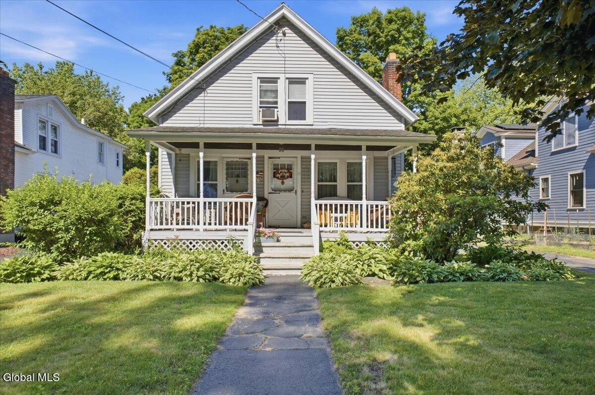 17 Granger Avenue Saratoga Springs NY 12866