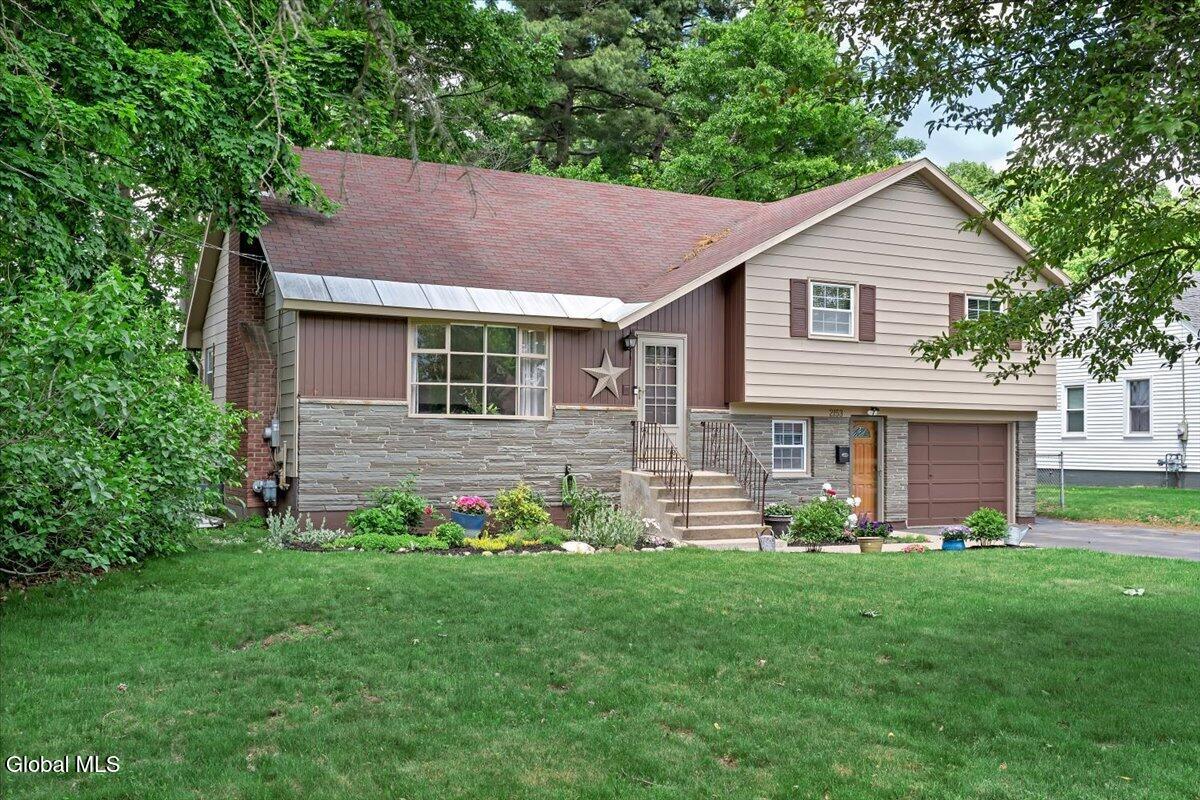 2153 Van Wormer Road Schenectady NY 12303