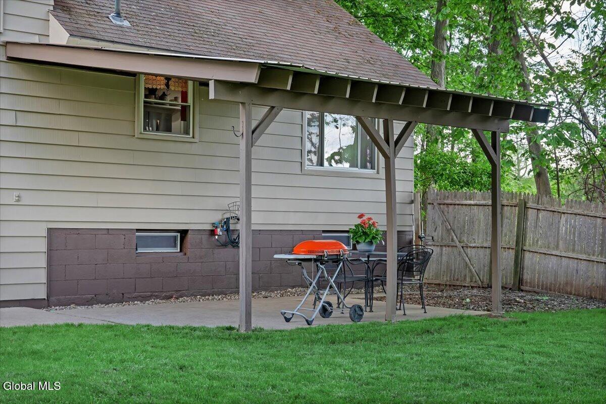 2153 Van Wormer Road Schenectady NY 12303