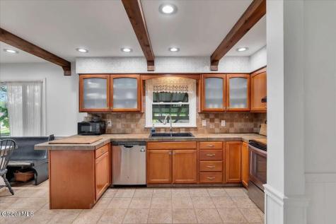 2153 Van Wormer Road Schenectady NY 12303