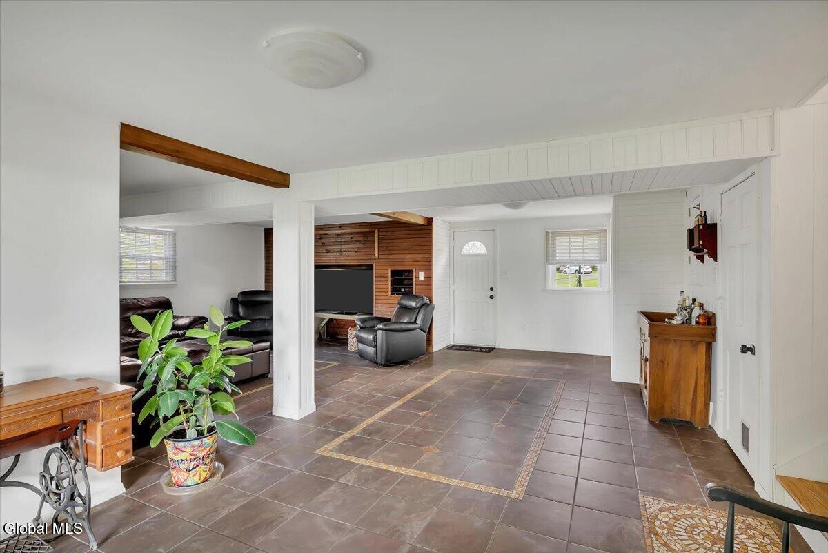 2153 Van Wormer Road Schenectady NY 12303