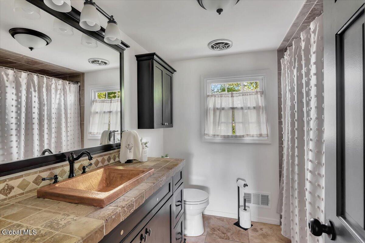 2153 Van Wormer Road Schenectady NY 12303