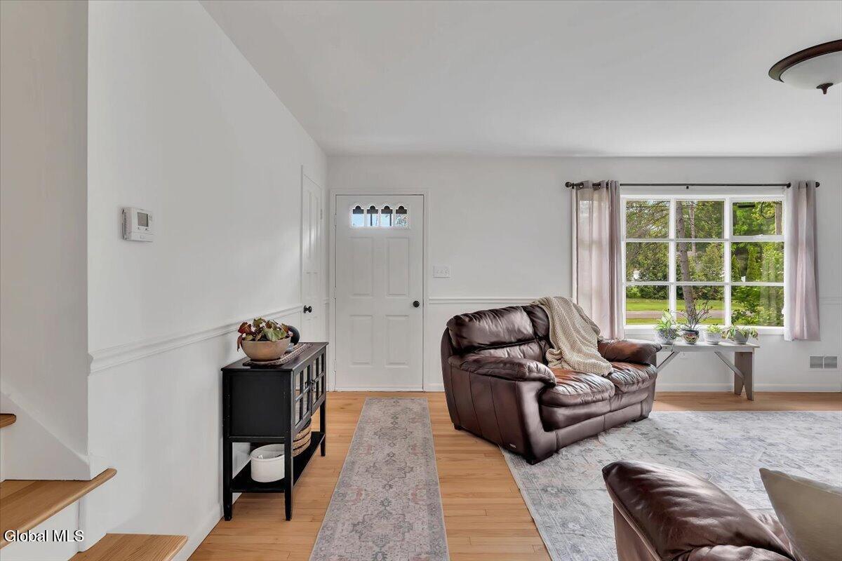 2153 Van Wormer Road Schenectady NY 12303