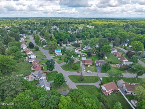 2153 Van Wormer Road Schenectady NY 12303