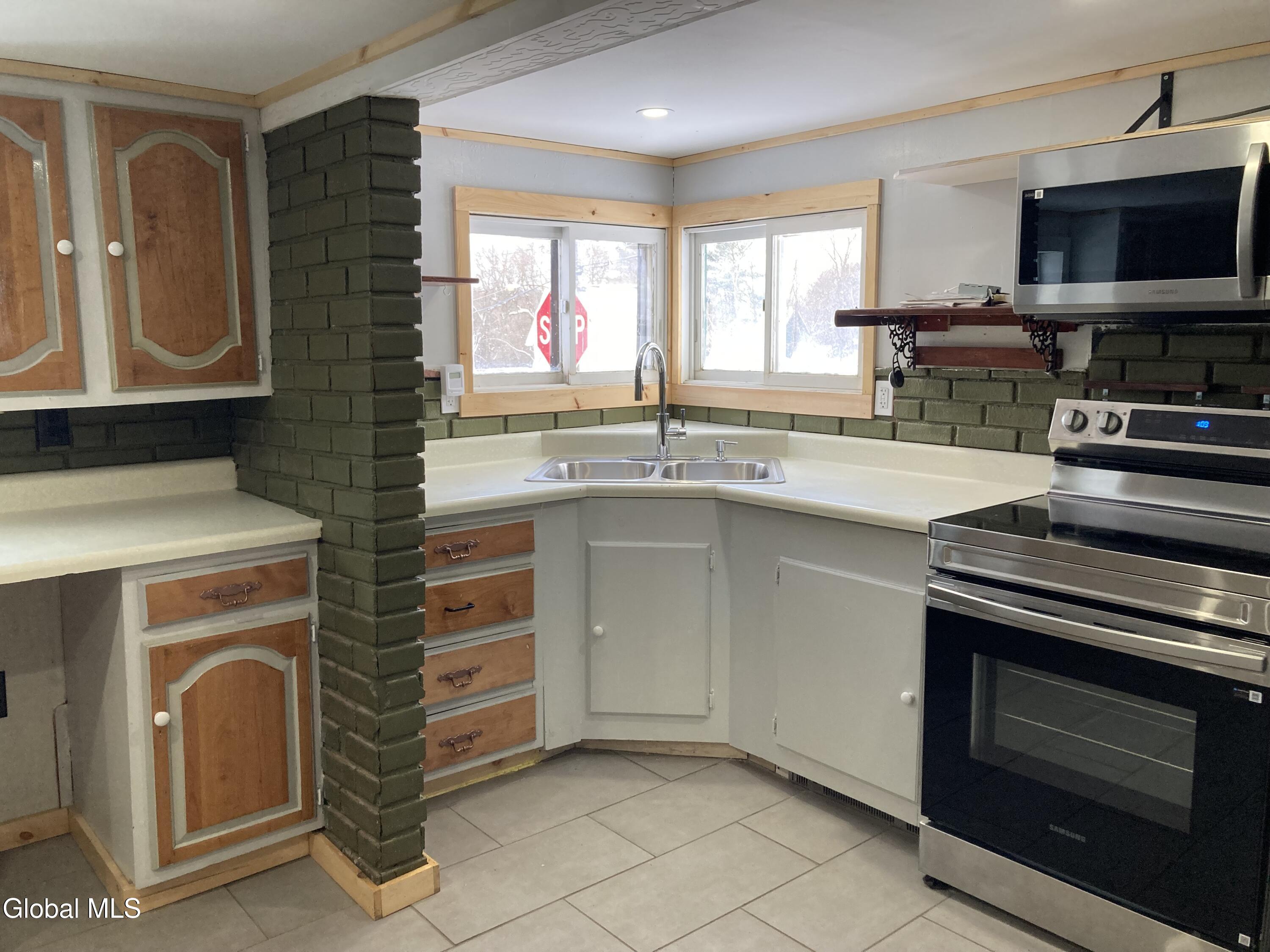 24 Rock Street Ticonderoga NY 12883