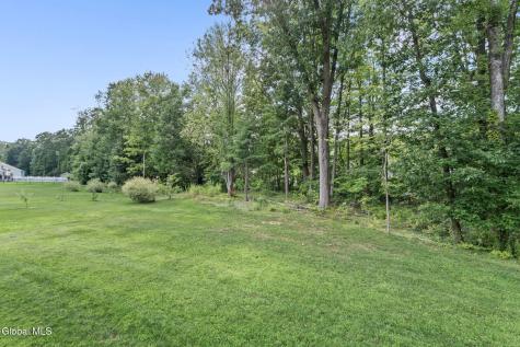8 Fairway Court Voorheesville NY 12186