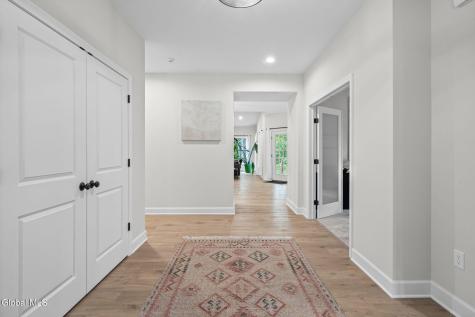 8 Fairway Court Voorheesville NY 12186