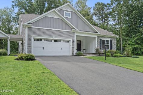 8 Fairway Court Voorheesville NY 12186