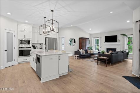 8 Fairway Court Voorheesville NY 12186