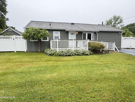 86 Jones Drive Schenectady NY 12309