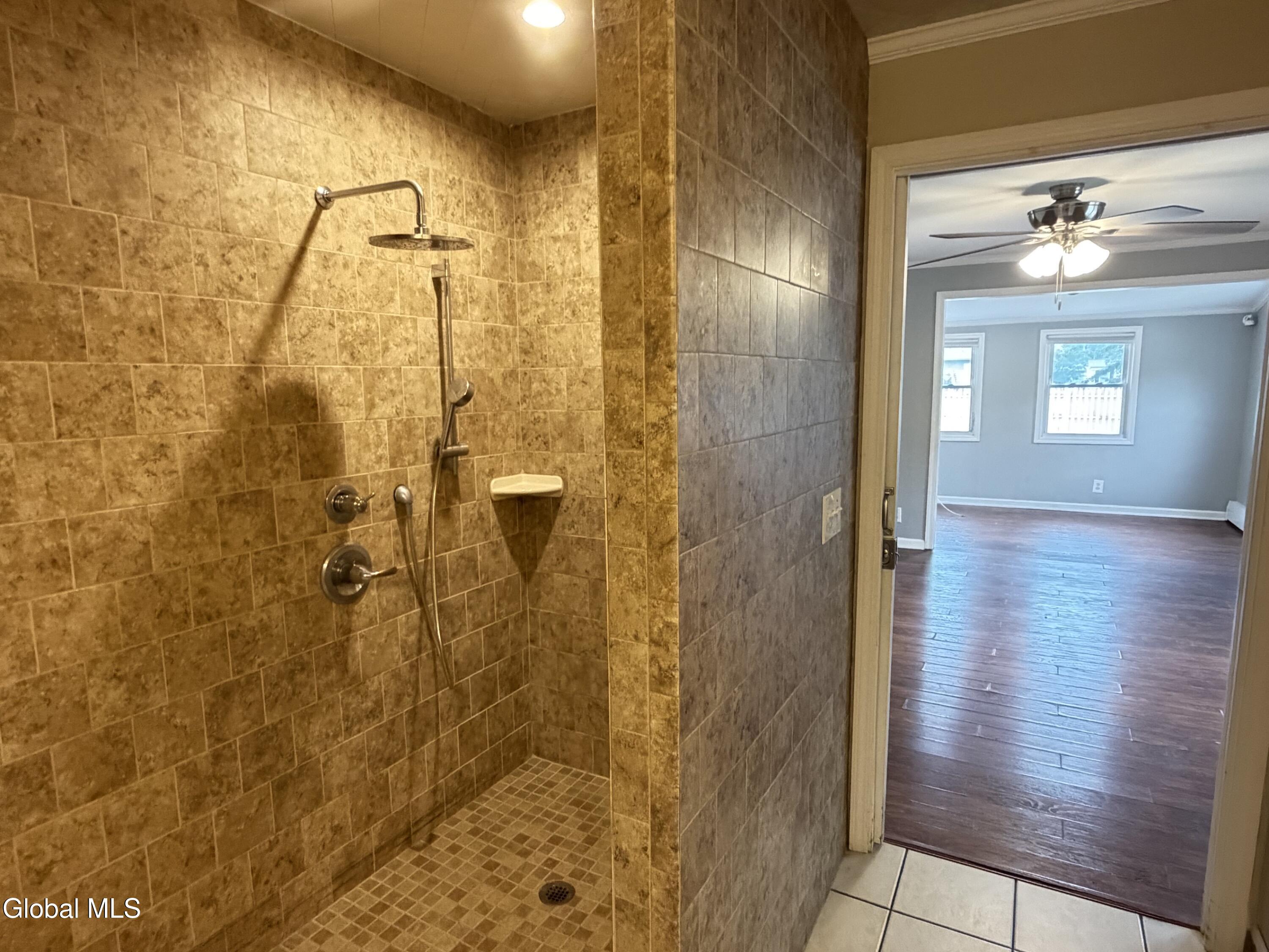 86 Jones Drive Schenectady NY 12309