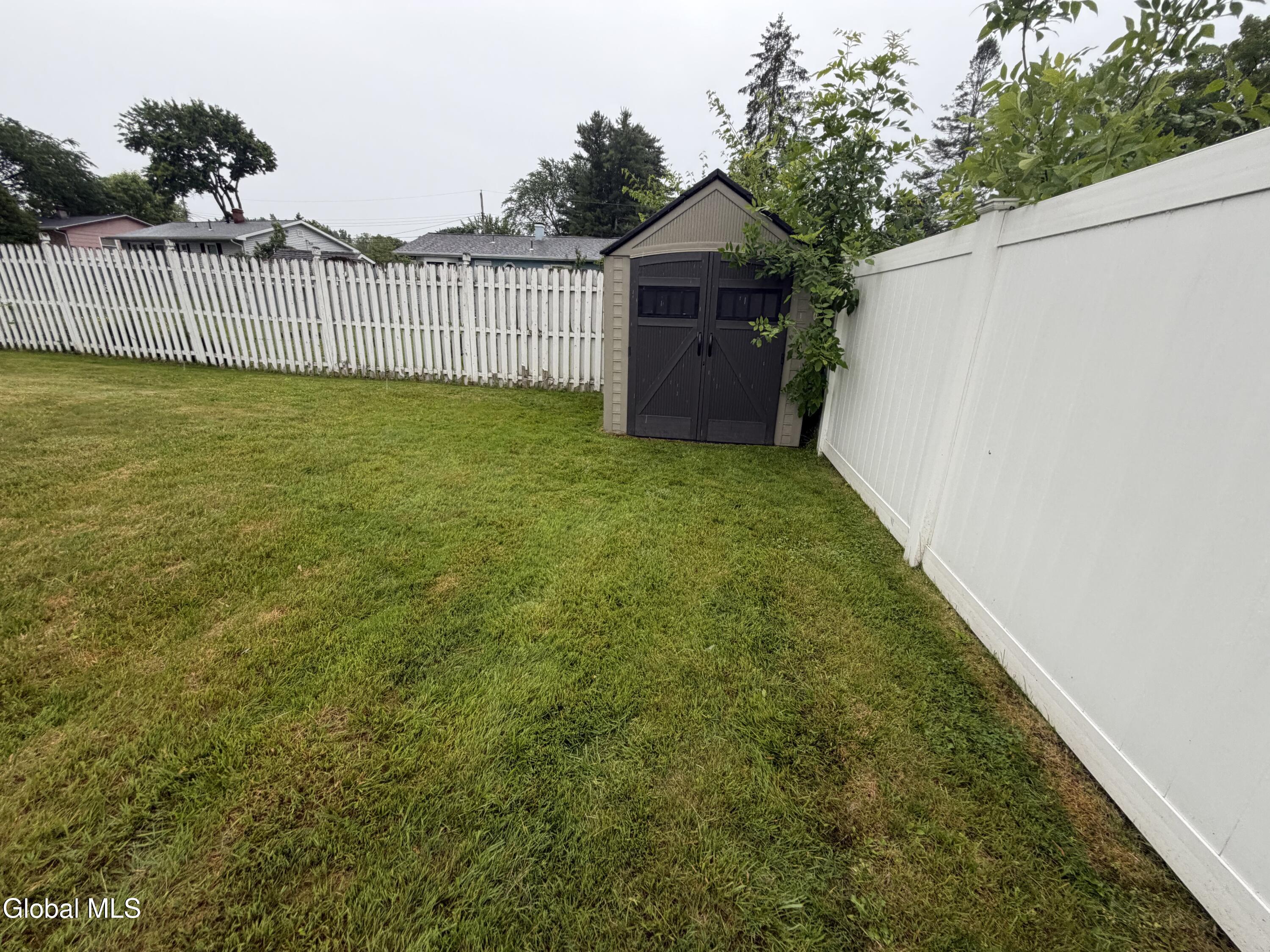 86 Jones Drive Schenectady NY 12309