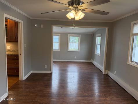 86 Jones Drive Schenectady NY 12309