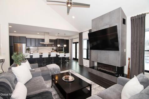 9 Sunflower Terrace Clifton Park NY 12065