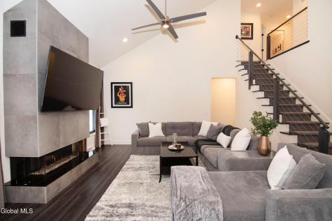 9 Sunflower Terrace Clifton Park NY 12065