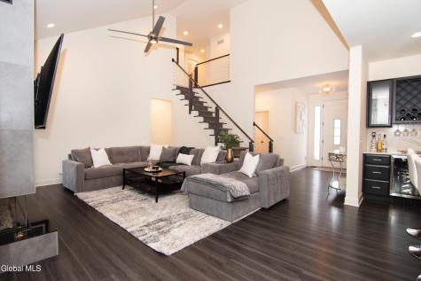 9 Sunflower Terrace Clifton Park NY 12065