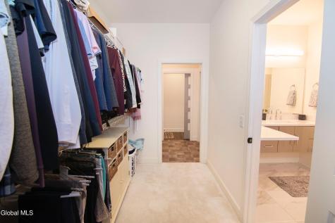 9 Sunflower Terrace Clifton Park NY 12065