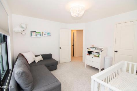 9 Sunflower Terrace Clifton Park NY 12065