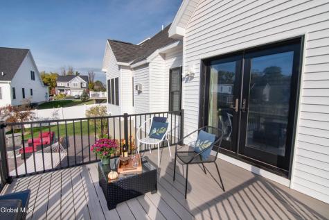 9 Sunflower Terrace Clifton Park NY 12065