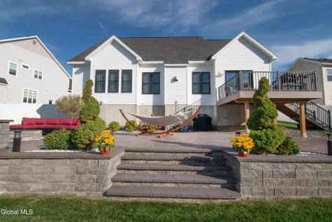 9 Sunflower Terrace Clifton Park NY 12065