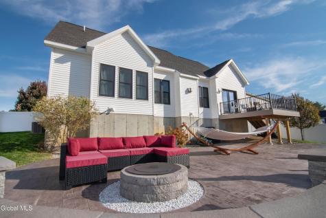 9 Sunflower Terrace Clifton Park NY 12065