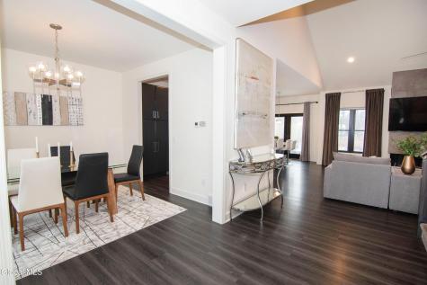 9 Sunflower Terrace Clifton Park NY 12065