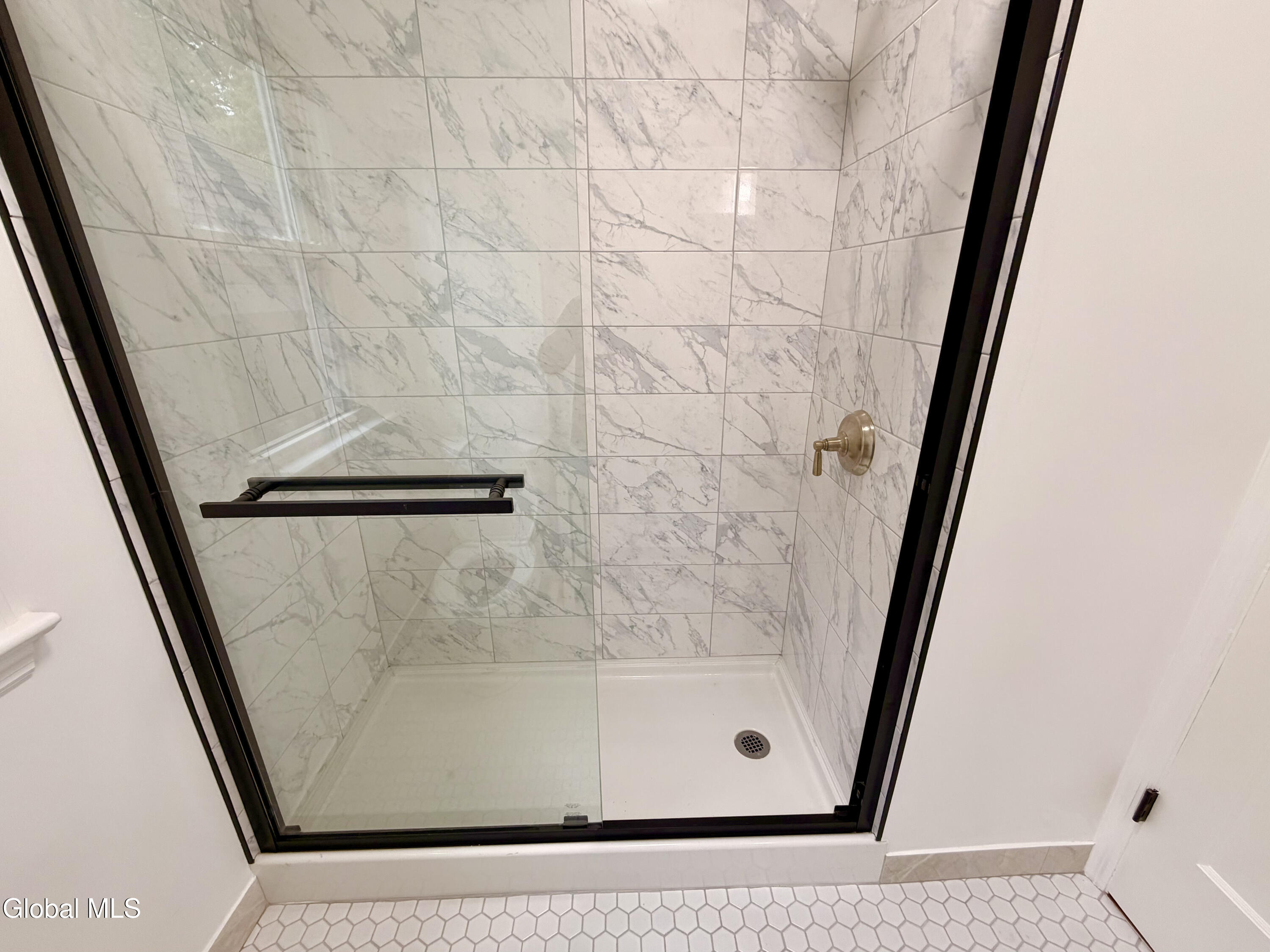 32 Mount Stuart Road Schenectady NY 12304