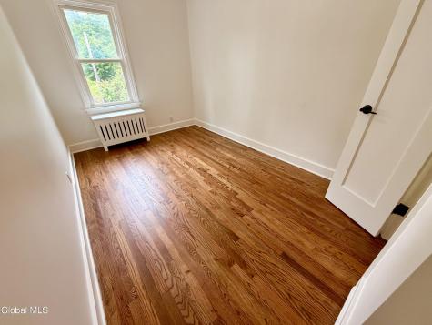 32 Mount Stuart Road Schenectady NY 12304