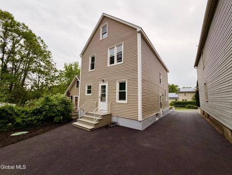 32 Mount Stuart Road Schenectady NY 12304