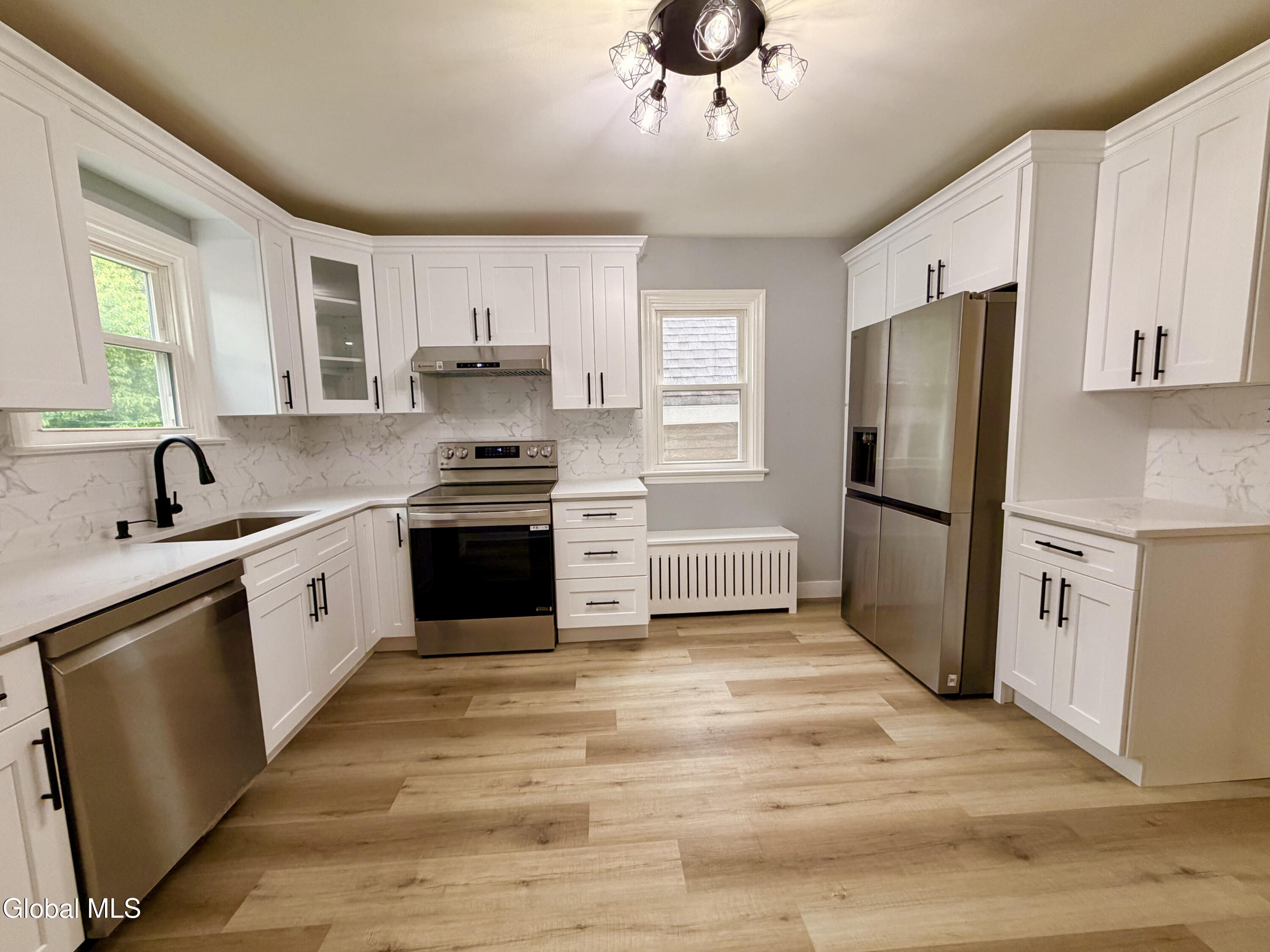 32 Mount Stuart Road Schenectady NY 12304