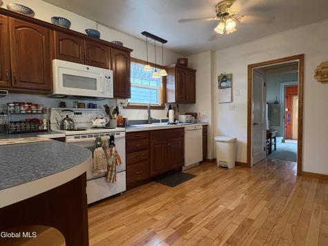 28 Eileen Street Albany NY 12203