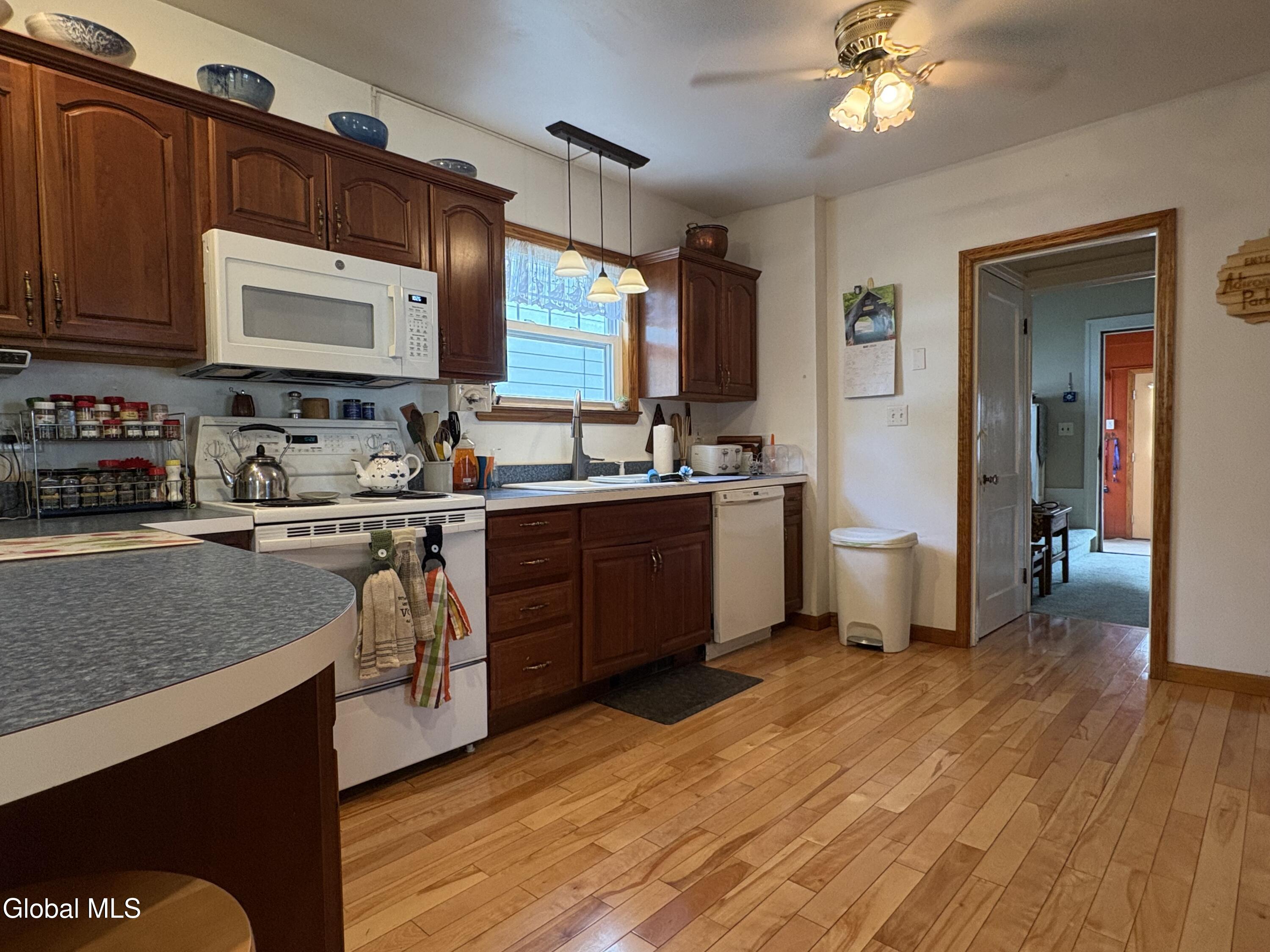 28 Eileen Street Albany NY 12203