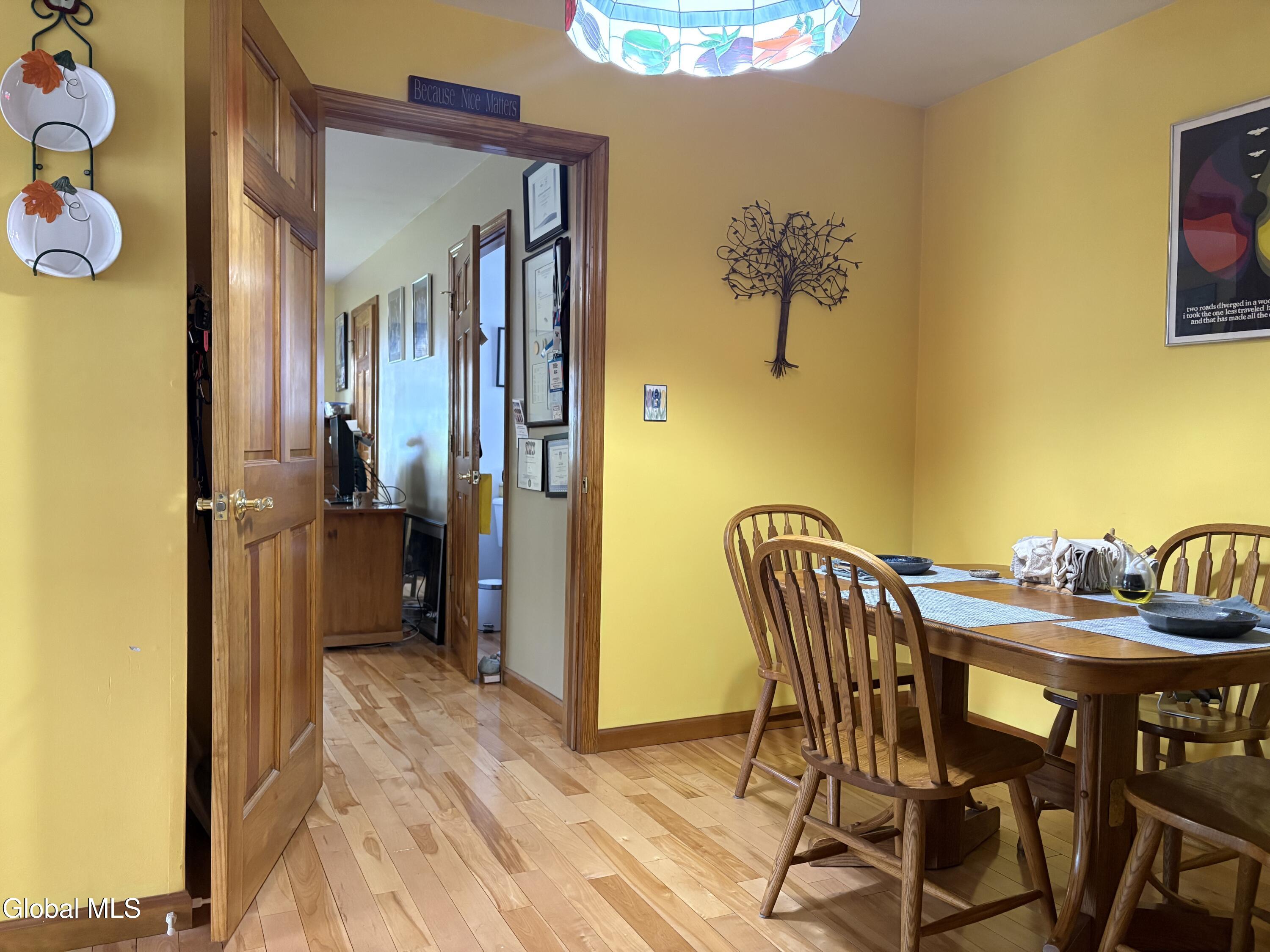 28 Eileen Street Albany NY 12203