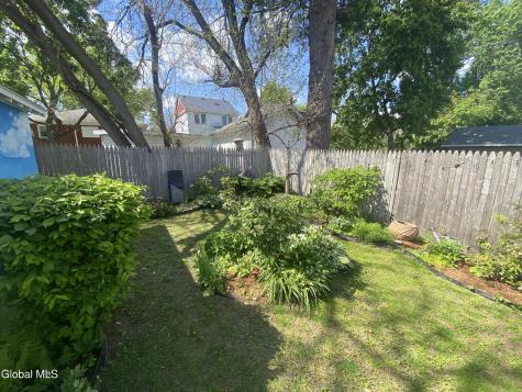 28 Eileen Street Albany NY 12203