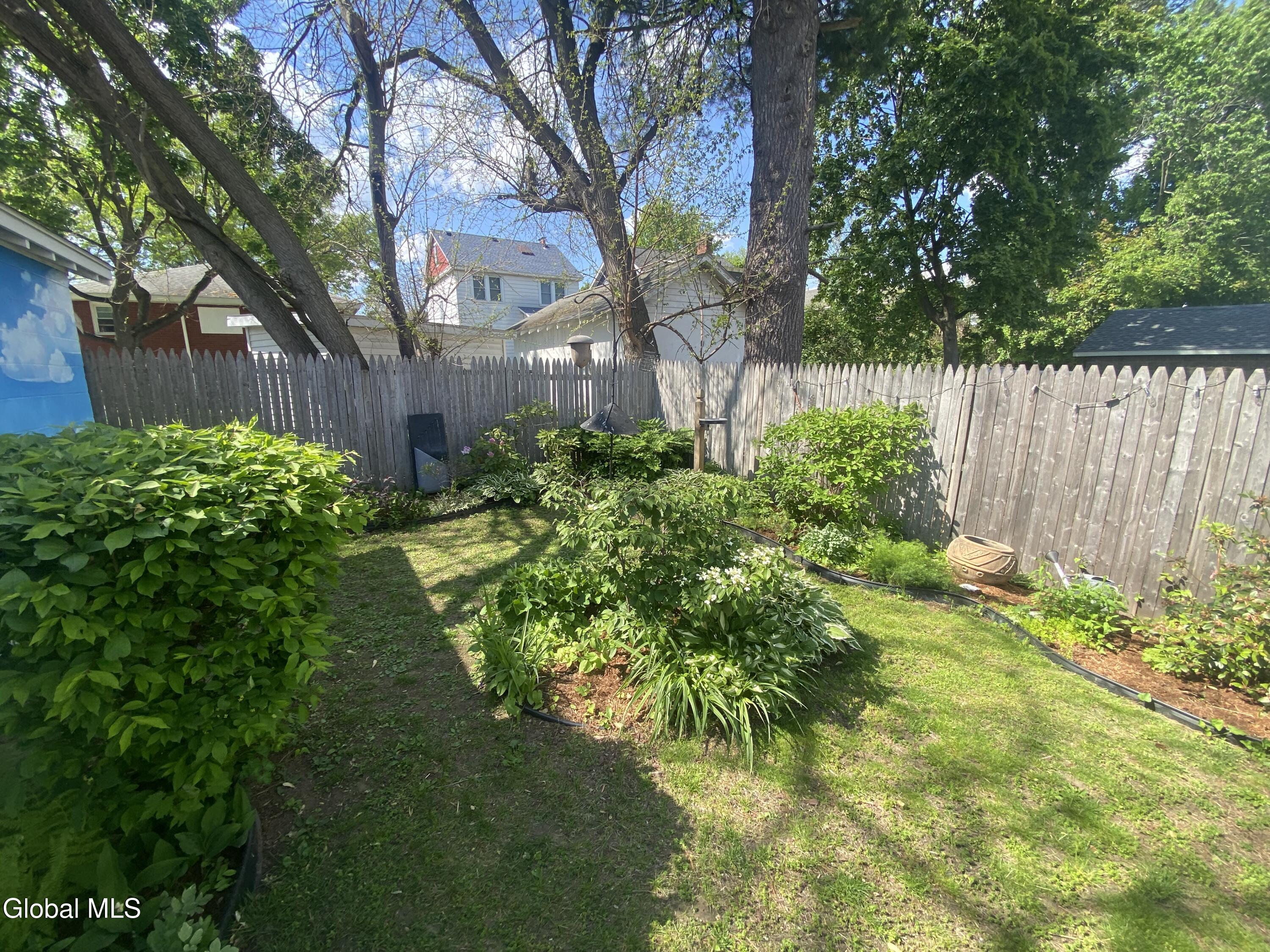 28 Eileen Street Albany NY 12203