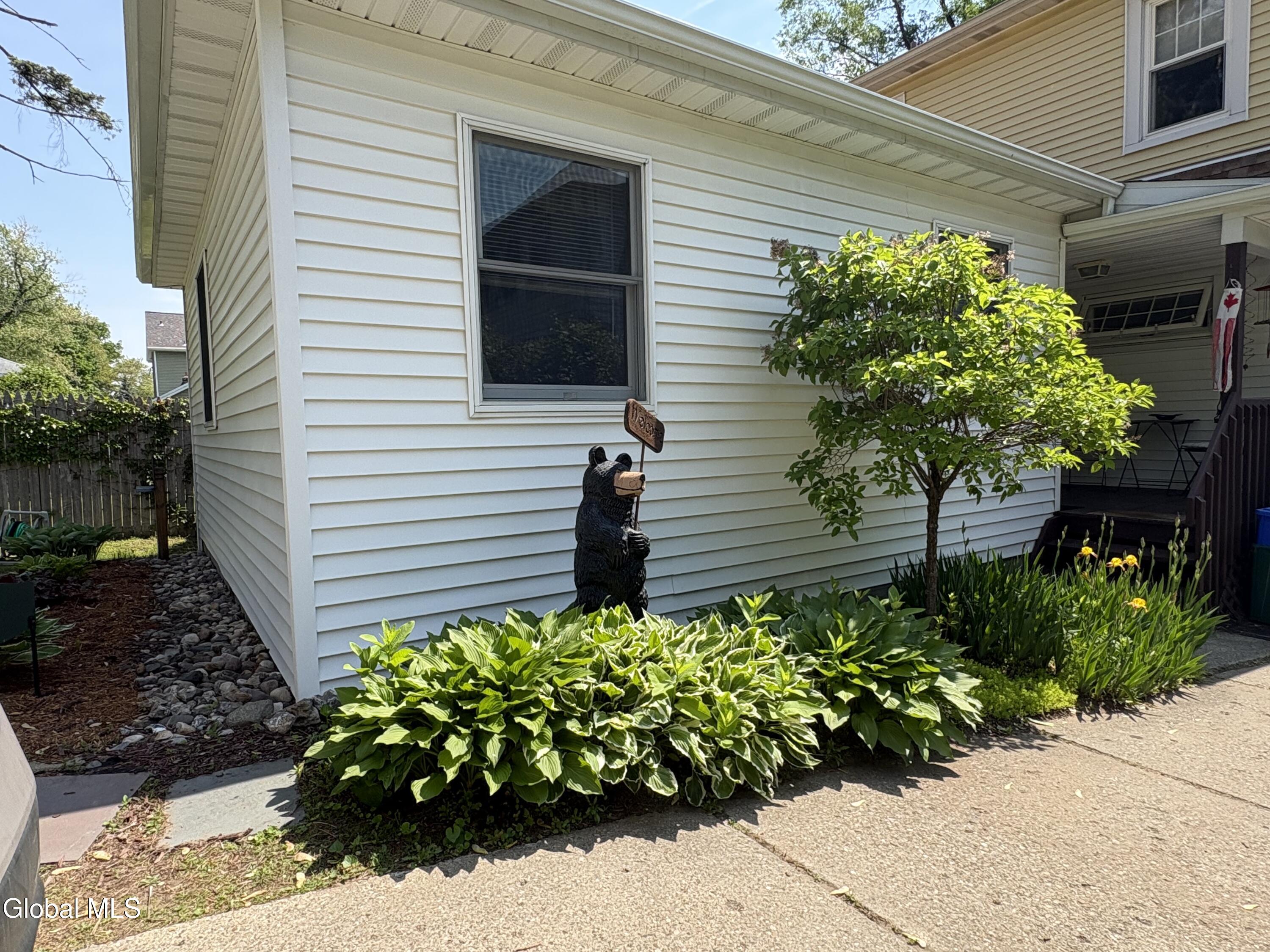 28 Eileen Street Albany NY 12203
