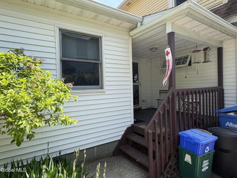 28 Eileen Street Albany NY 12203