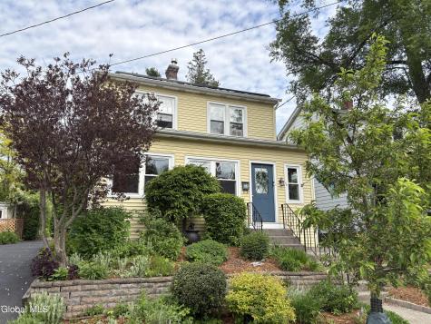 28 Eileen Street Albany NY 12203