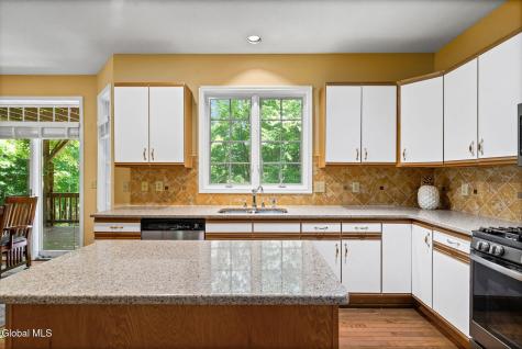 19 Coventry Drive Clifton Park NY 12065