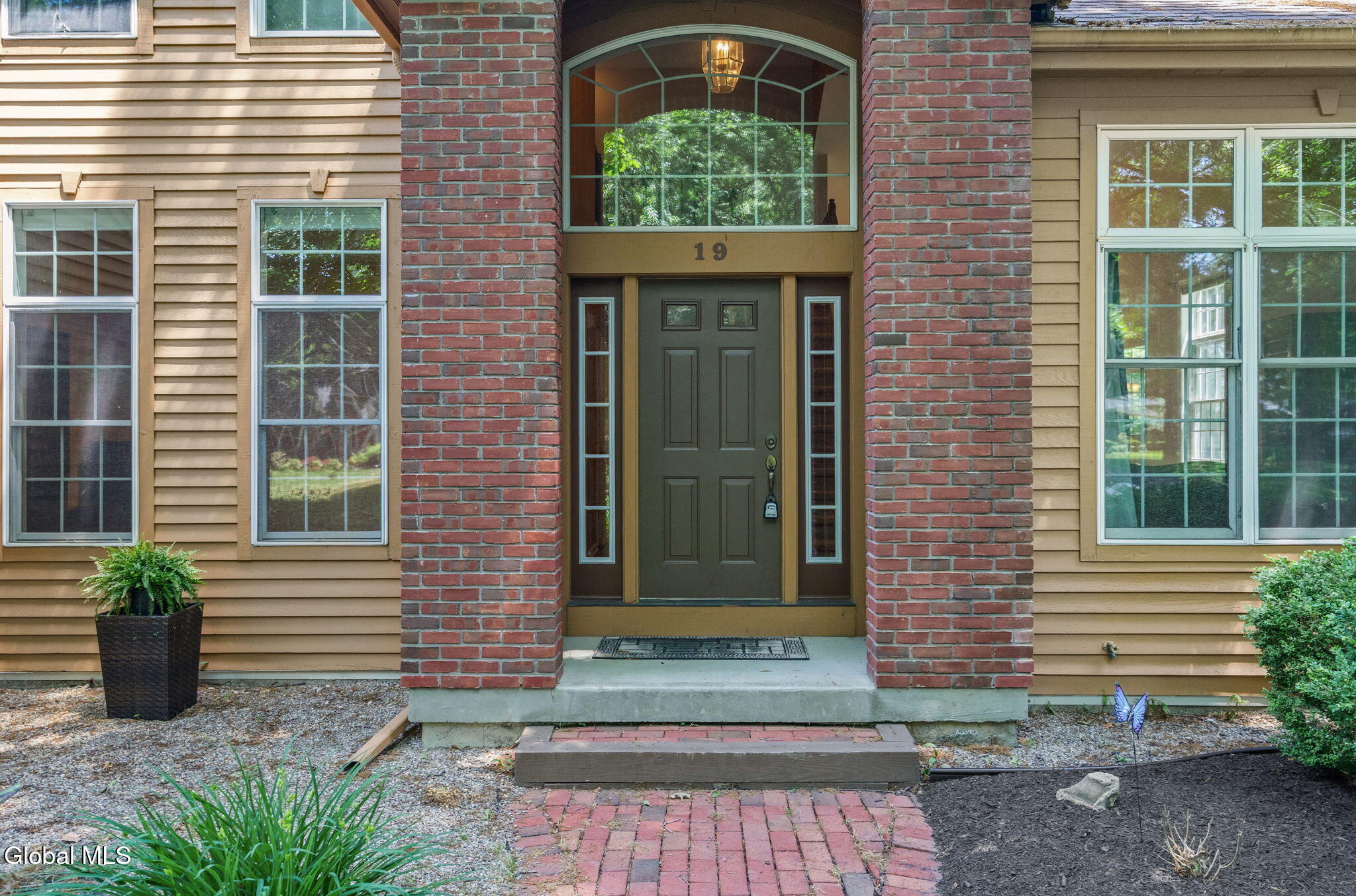 19 Coventry Drive Clifton Park NY 12065